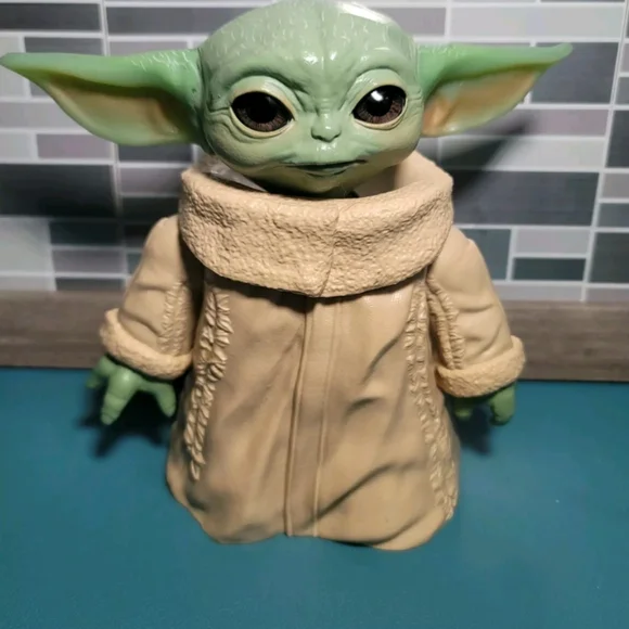 Star Wars The Mandalorian Baby Yoda posable action - Picture 3 of 11